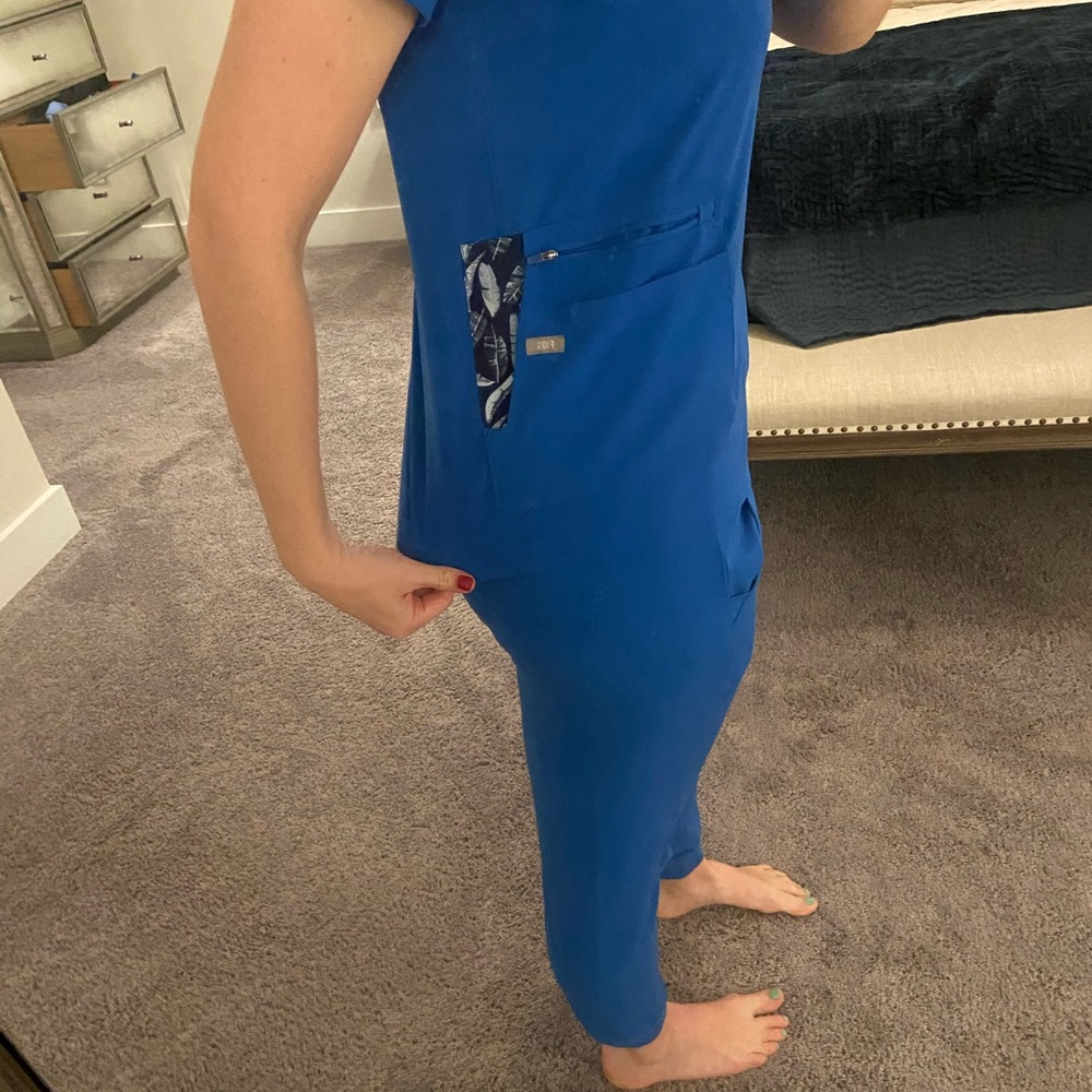 FIGS limited edition royal blue jogger set